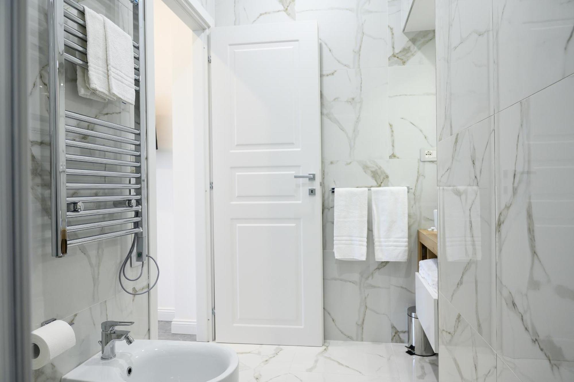 Domus Enrico Apartment *